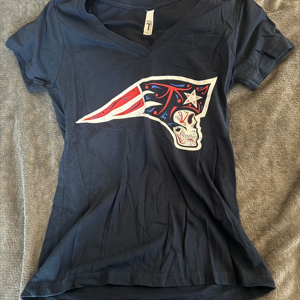 Women's Navy Graphic Tee